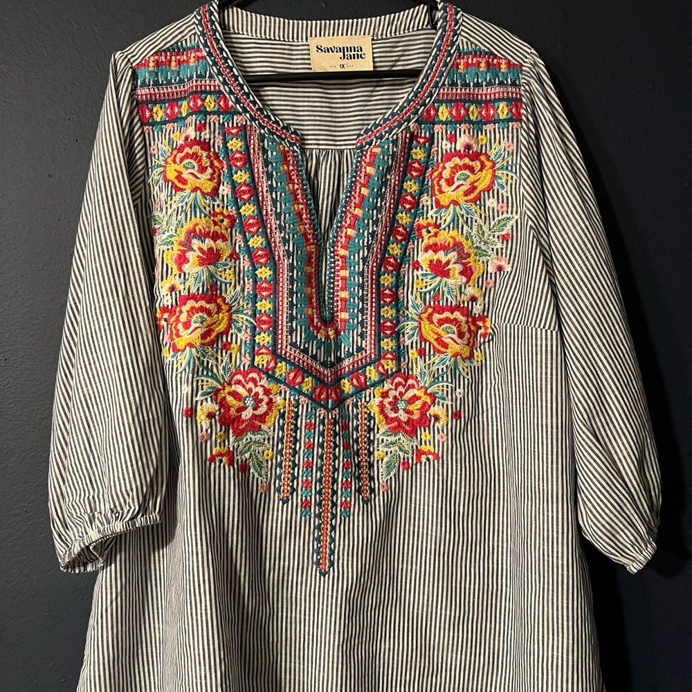 Savanna Jane 1X women’s embroidered blouse